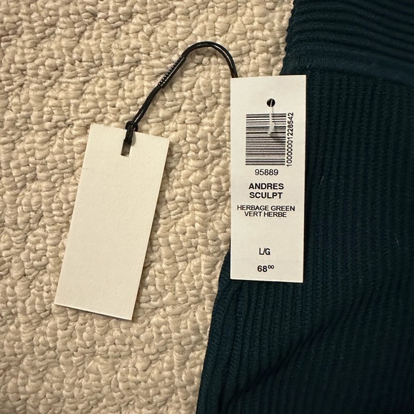 Aritzia/Babaton Andres Sculpt Skirt - Picture 2 of 3